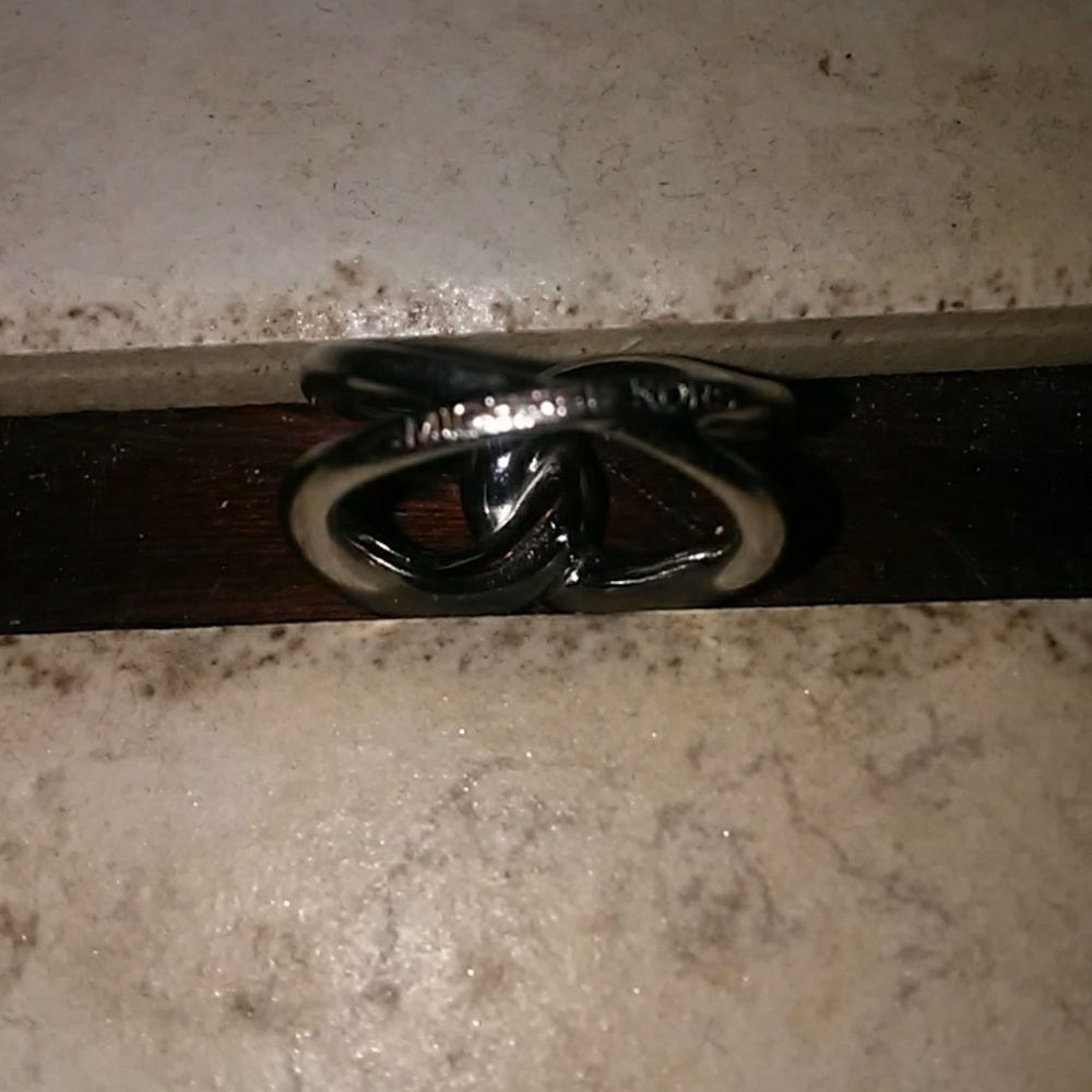 Michael Kors knotted ring - Picture 3 of 4